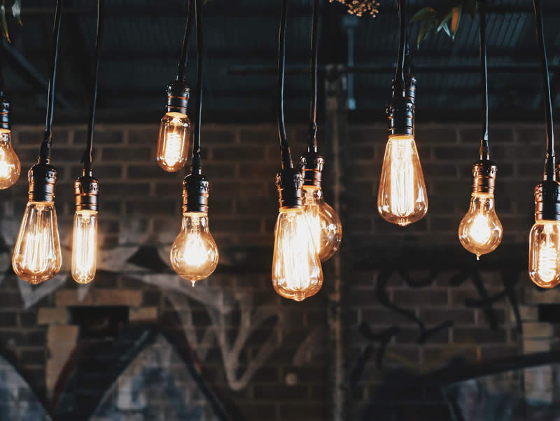 Avinu - The benefits of home lighting control
