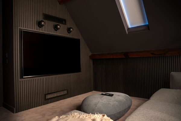 Distributed multi-room music systems for luxury homes in London and Oxfordshire