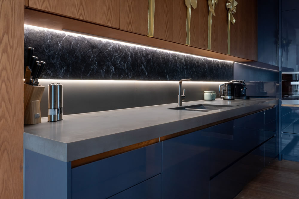 Smart kitchen lighting and automated climate control integration in King's Cross penthouse