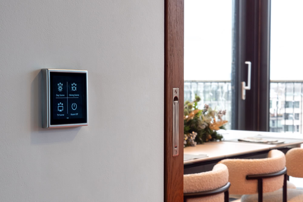 Bespoke interior design with smart lighting integration in Plimsol Building penthouse