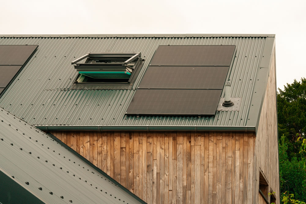 Automated blinds and smart window dressings tracking solar gain in a Passivhaus family home