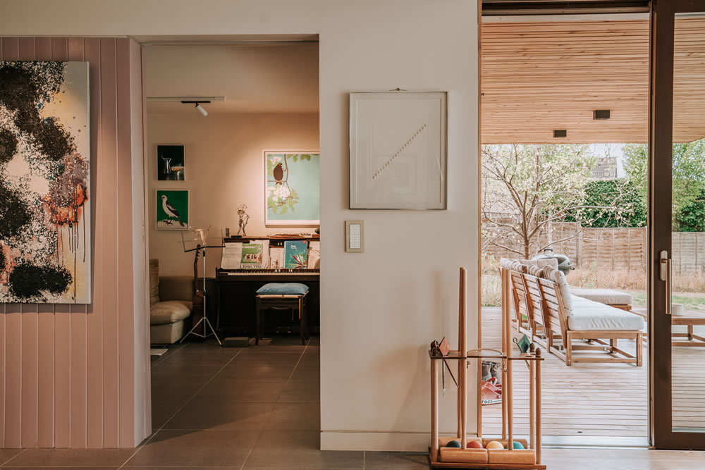 Bespoke KNX intelligent control keypad by AVINU