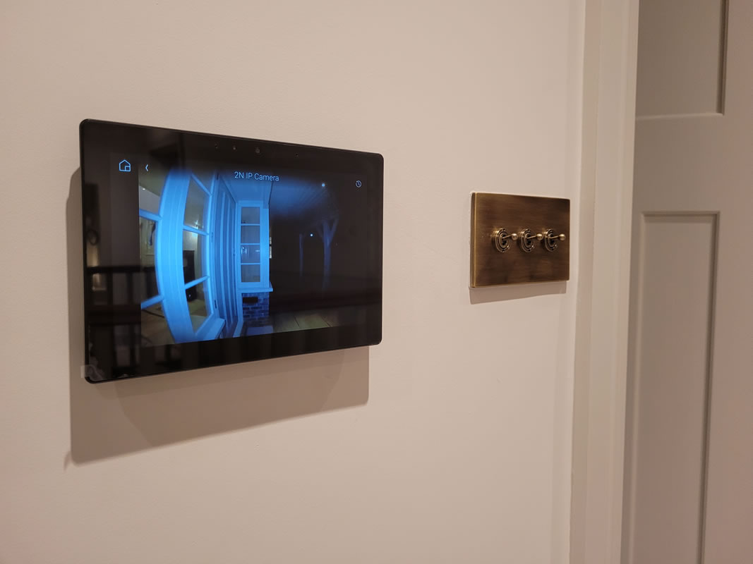 Door Entry CCTV and Safety Systems - AVINU
