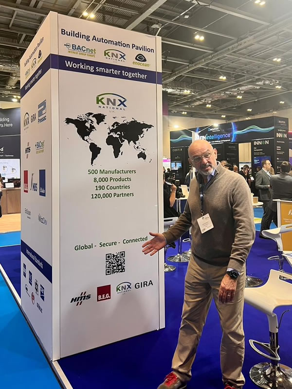 AVINU Managing Director Darryl Roberts on the KNX UK stand at the Building Automation Pavilion, Smart Buildings Show 2026